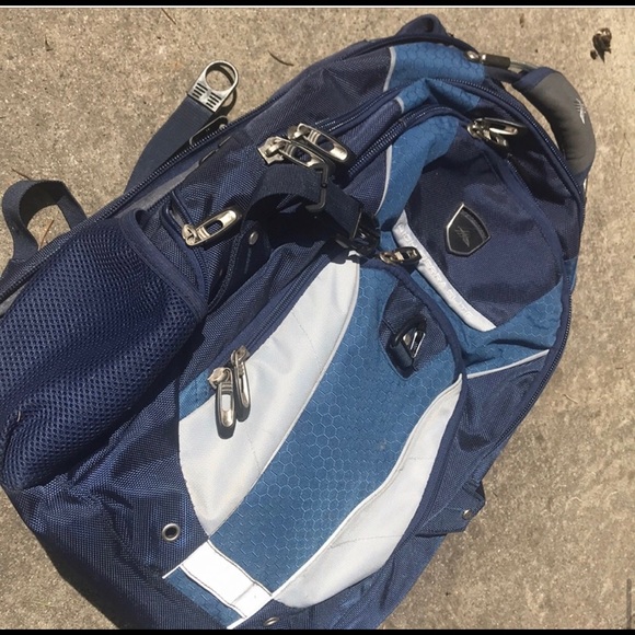 Backpack - Picture 6 of 6